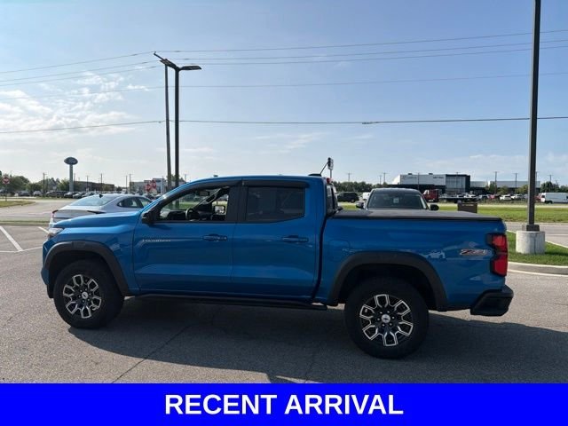 Used 2023 Blue Chevrolet Z71 image 17