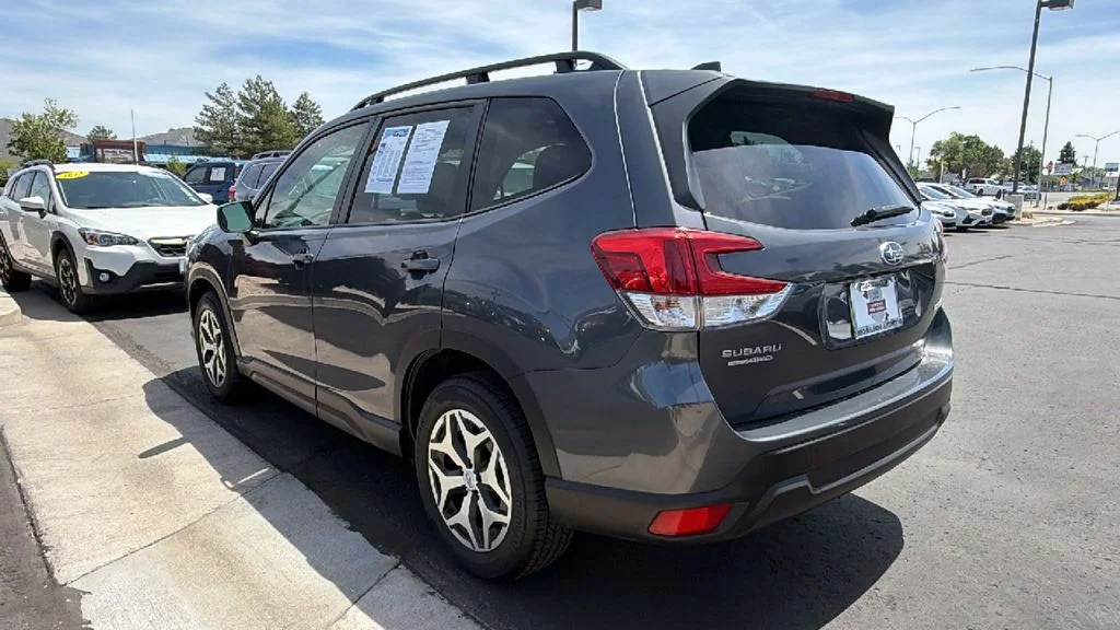 Used 2023 Gray Metallic Subaru Premium image 5