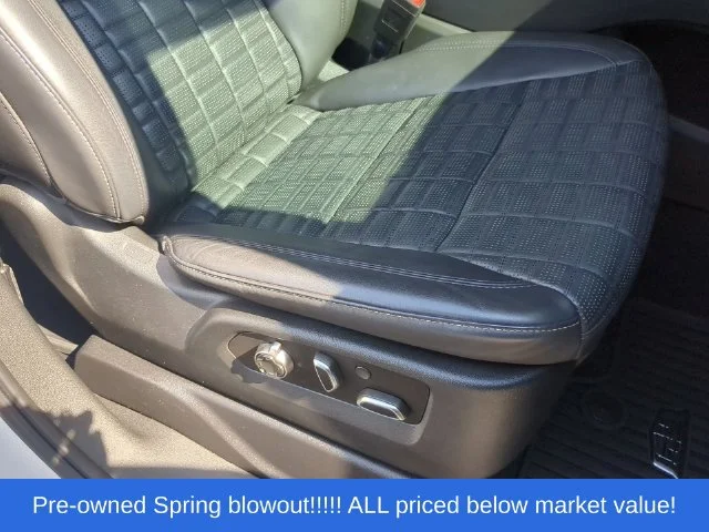 Used 2021 White Cadillac Sport Platinum image 53
