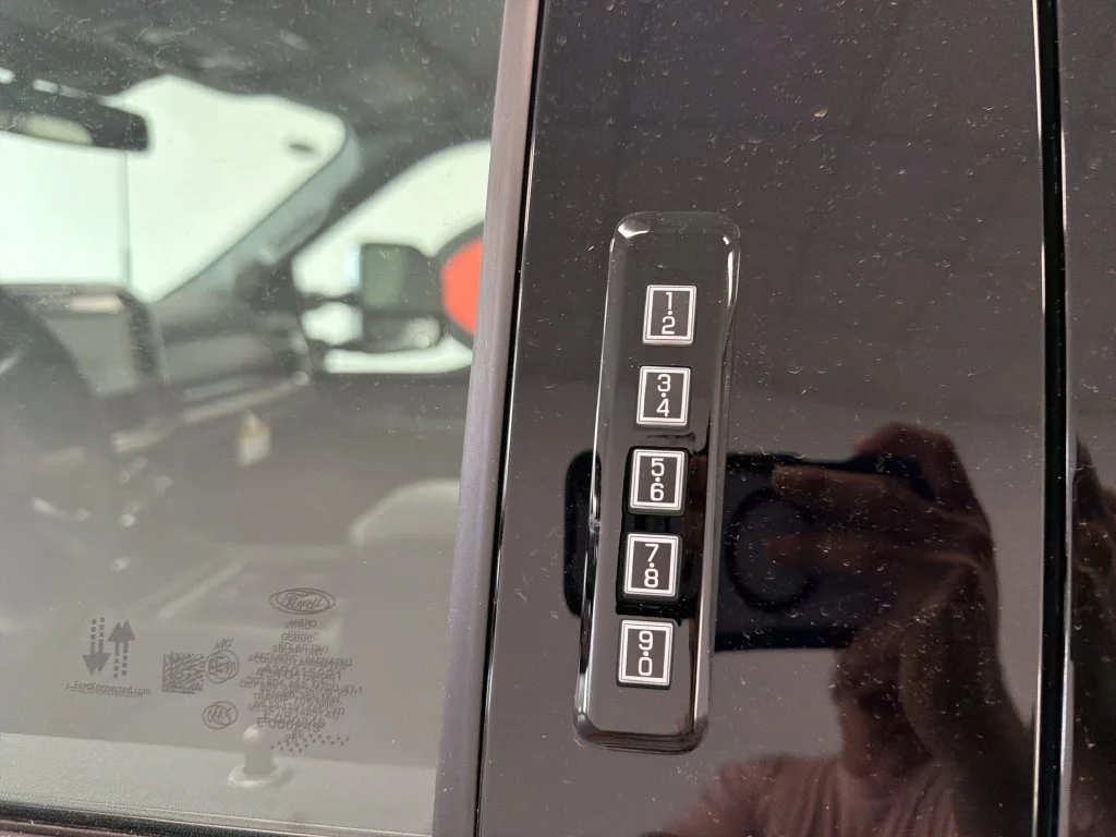 New 2027 Gray Ford Lariat image 10