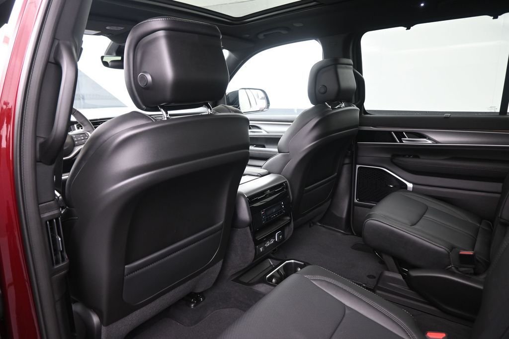 New 2026 Velvet Red Pearlcoat (DISC) Jeep Limited Reserve image 23