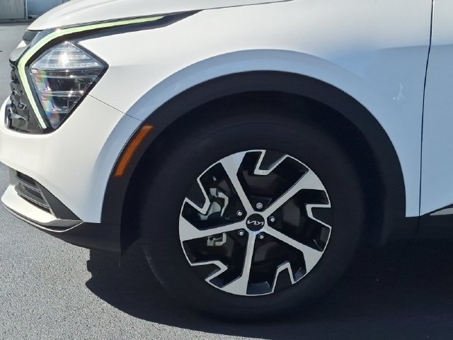 Certified Used 2024 White Kia EX image 10