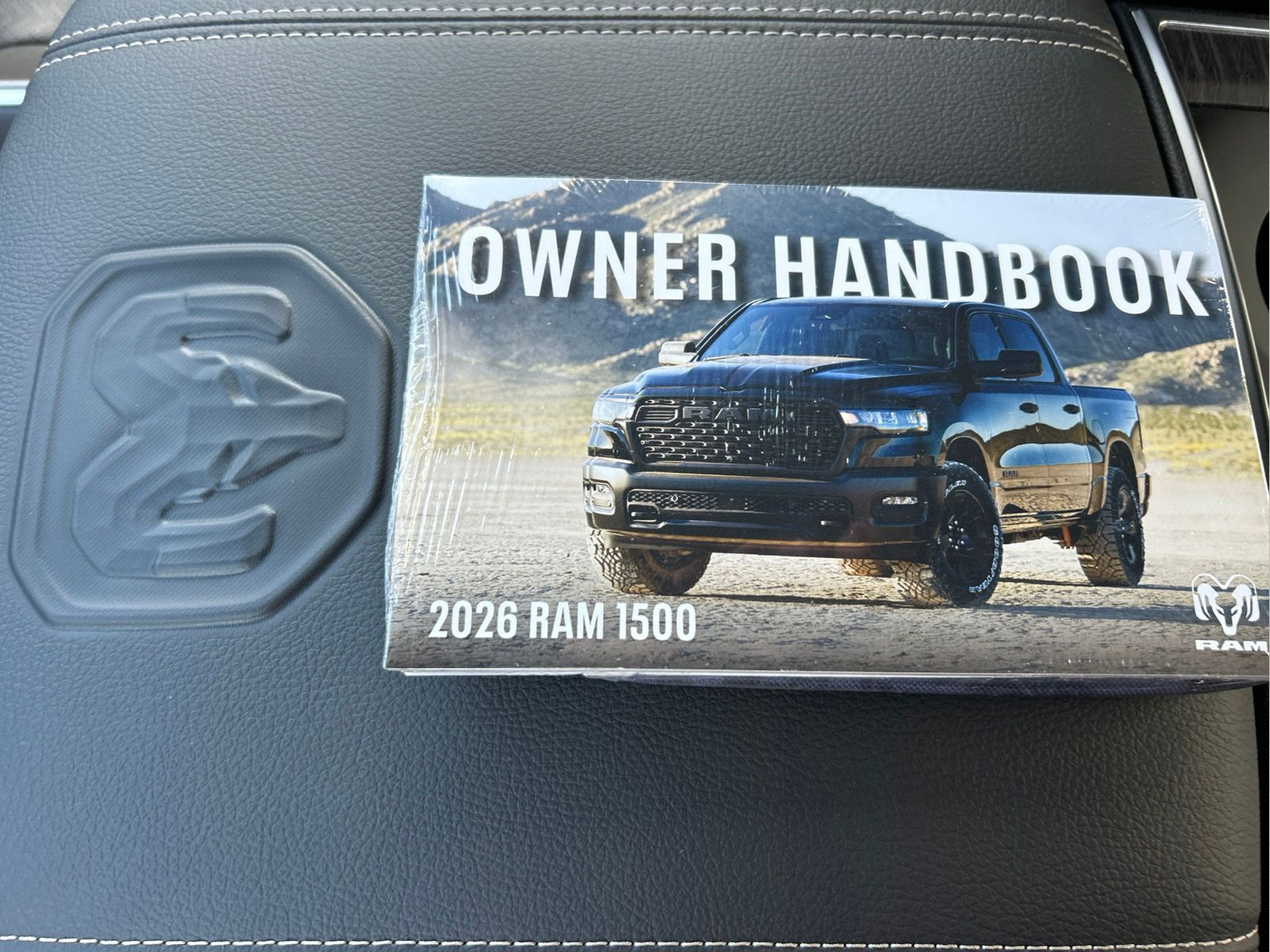 New 2026 Silver Zynith Exterior Paint RAM Laramie image 34