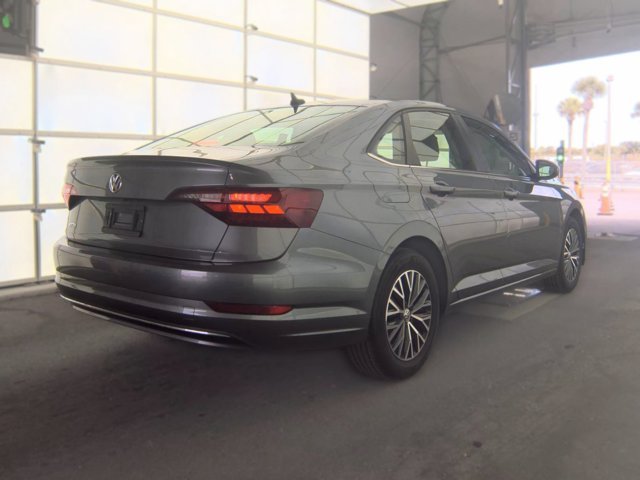 Certified Used 2021 Platinum Gray Metallic Volkswagen SE image 8