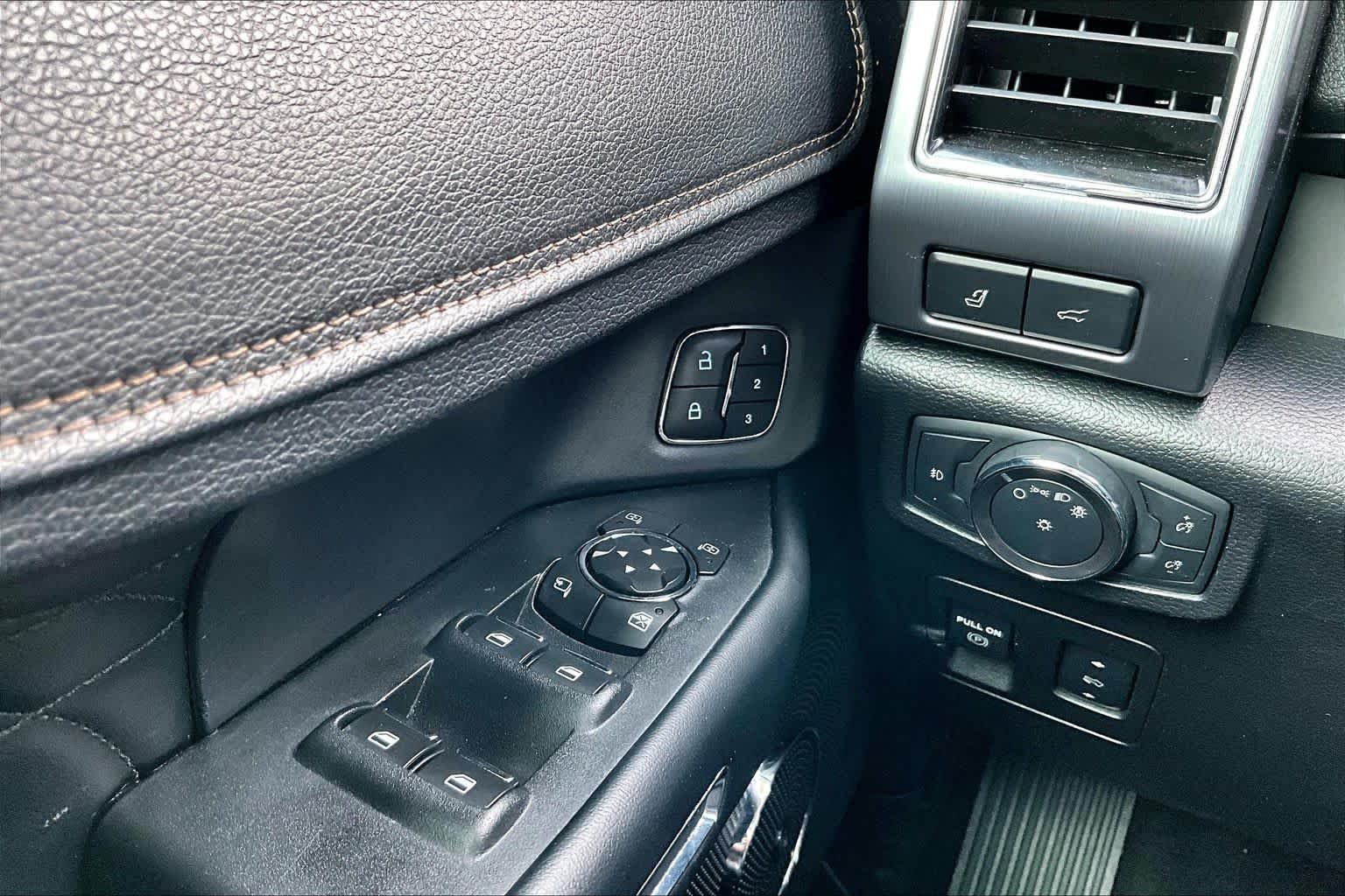 Used 2019 Agate Black Metallic Ford Platinum image 35