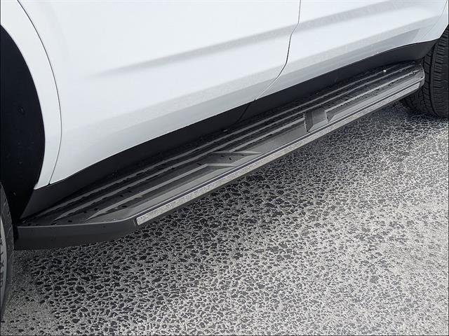 New 2026 Summit White Chevrolet LT image 13