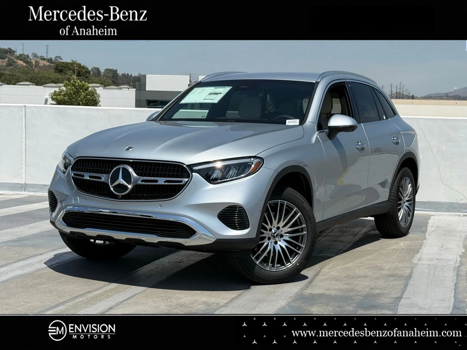 2026 Mercedes-Benz GLC GLC 300's photo