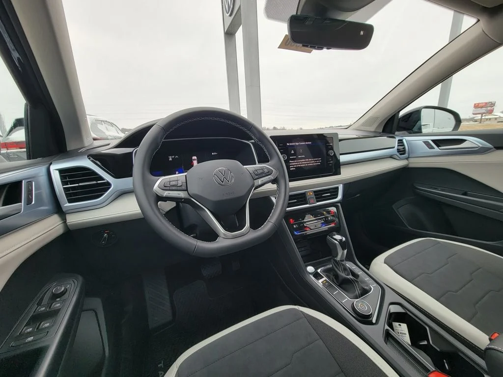 2026 Volkswagen Taos SE - Photo 26