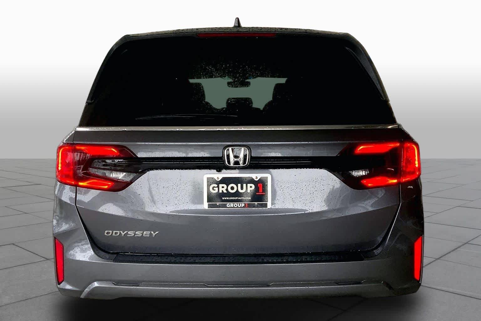 Used 2026 Modern Steel Metallic Honda EX-L image 5