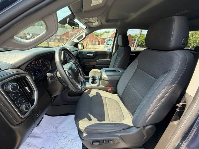 Used 2022 Blue Chevrolet RST image 9