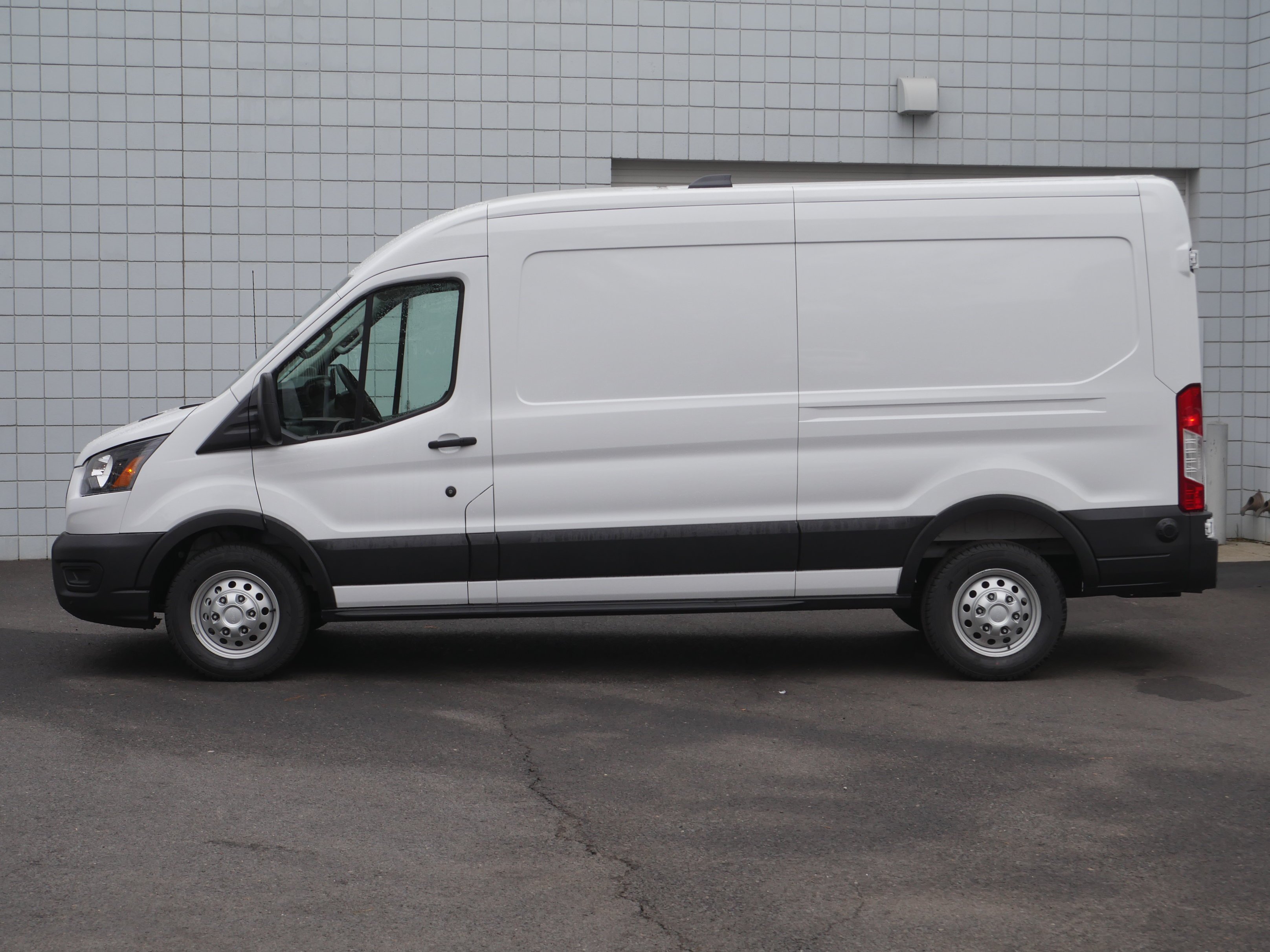 2026 Ford Transit Van Base - Photo 17