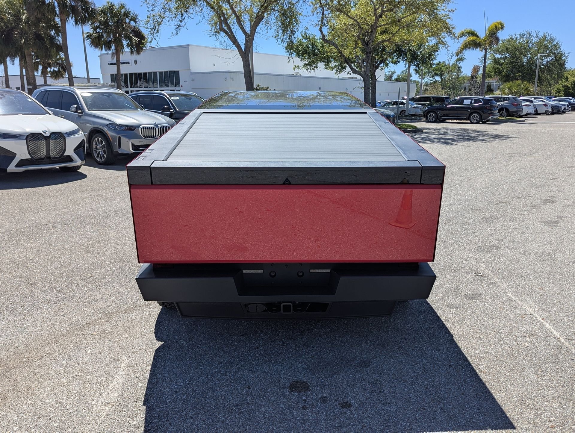 View vehicle photo 4