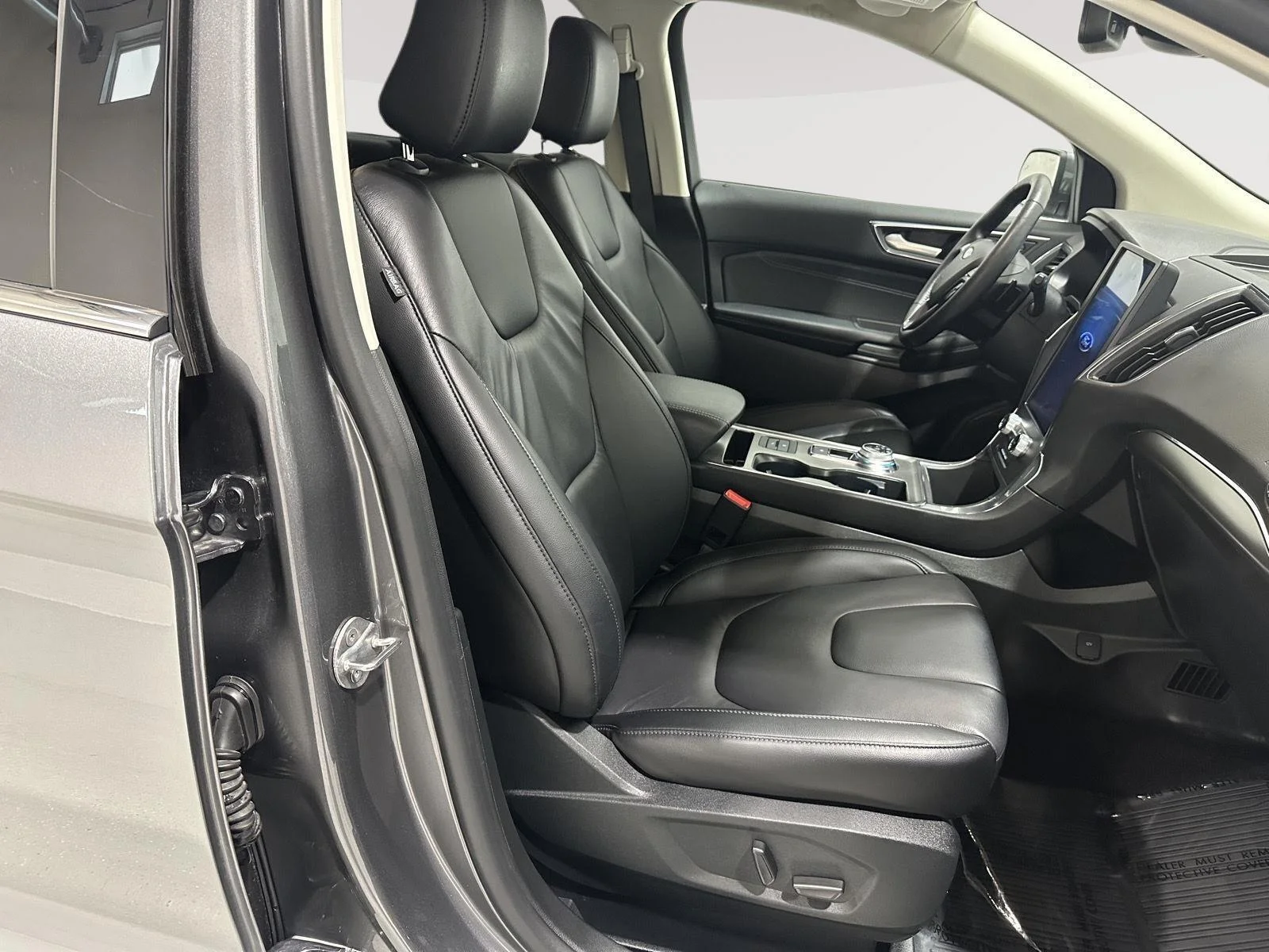 Used 2022 . Ford Titanium image 25