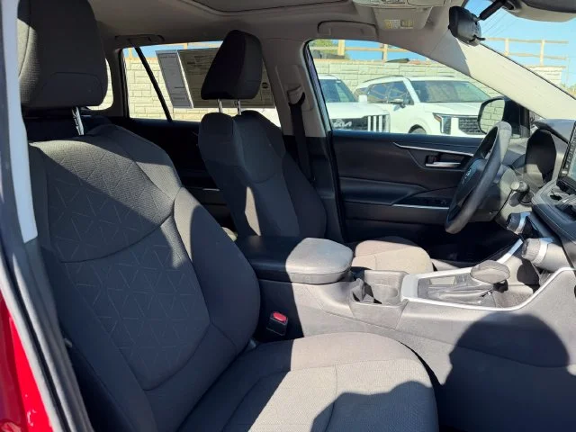 Used 2019 Pearl Toyota XLE image 25