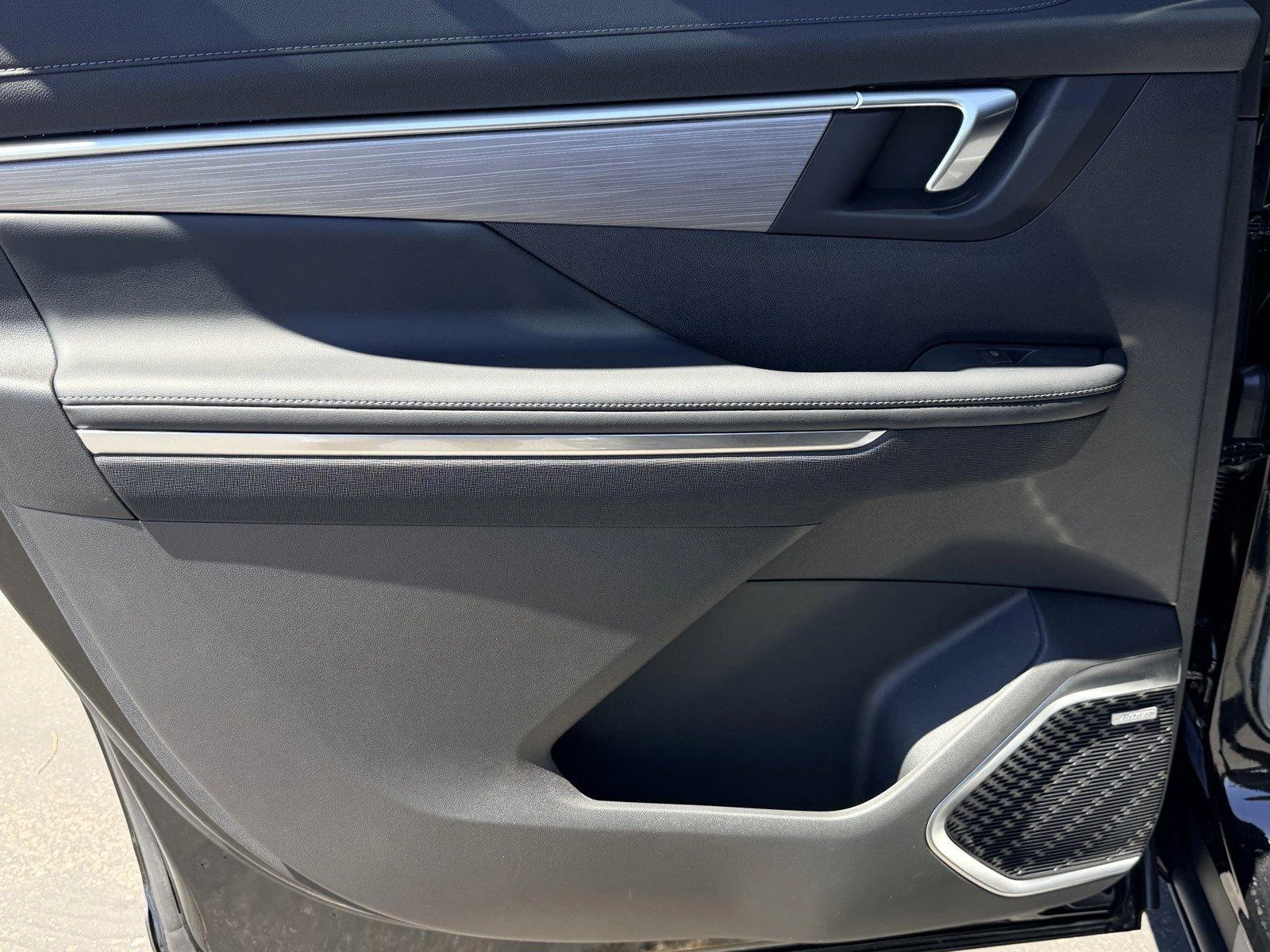 New 2026 Ebony Twilight Metallic Buick Preferred image 18