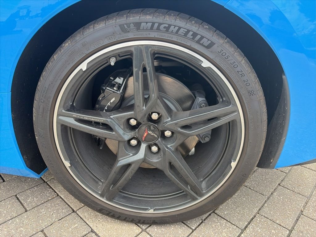 Used 2025 Blue Chevrolet Stingray image 9