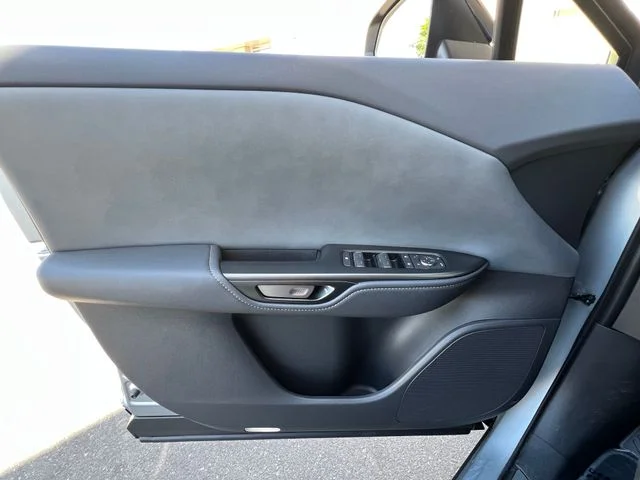 New 2026 Iridium Lexus PREMIUM image 29