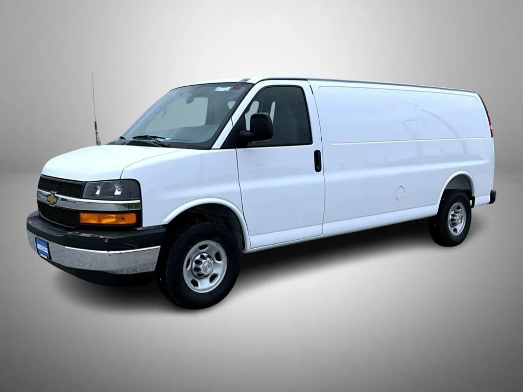 2026 Chevrolet Express 3500 Extended Work Van's photo
