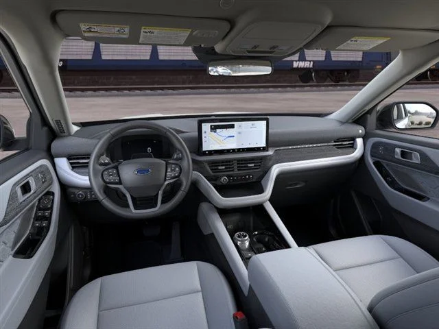 New 2026 Star White Metallic Tri-Coat Ford Platinum image 9