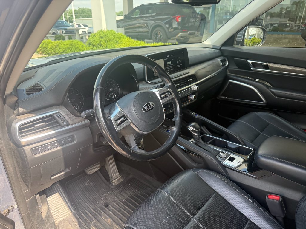 Used 2020 Everlasting Silver Kia EX image 10