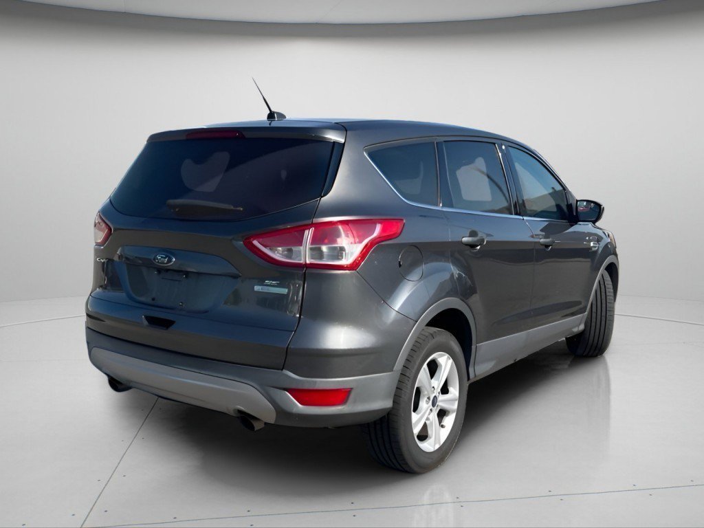 Used 2015 Magnetic Ford SE image 6