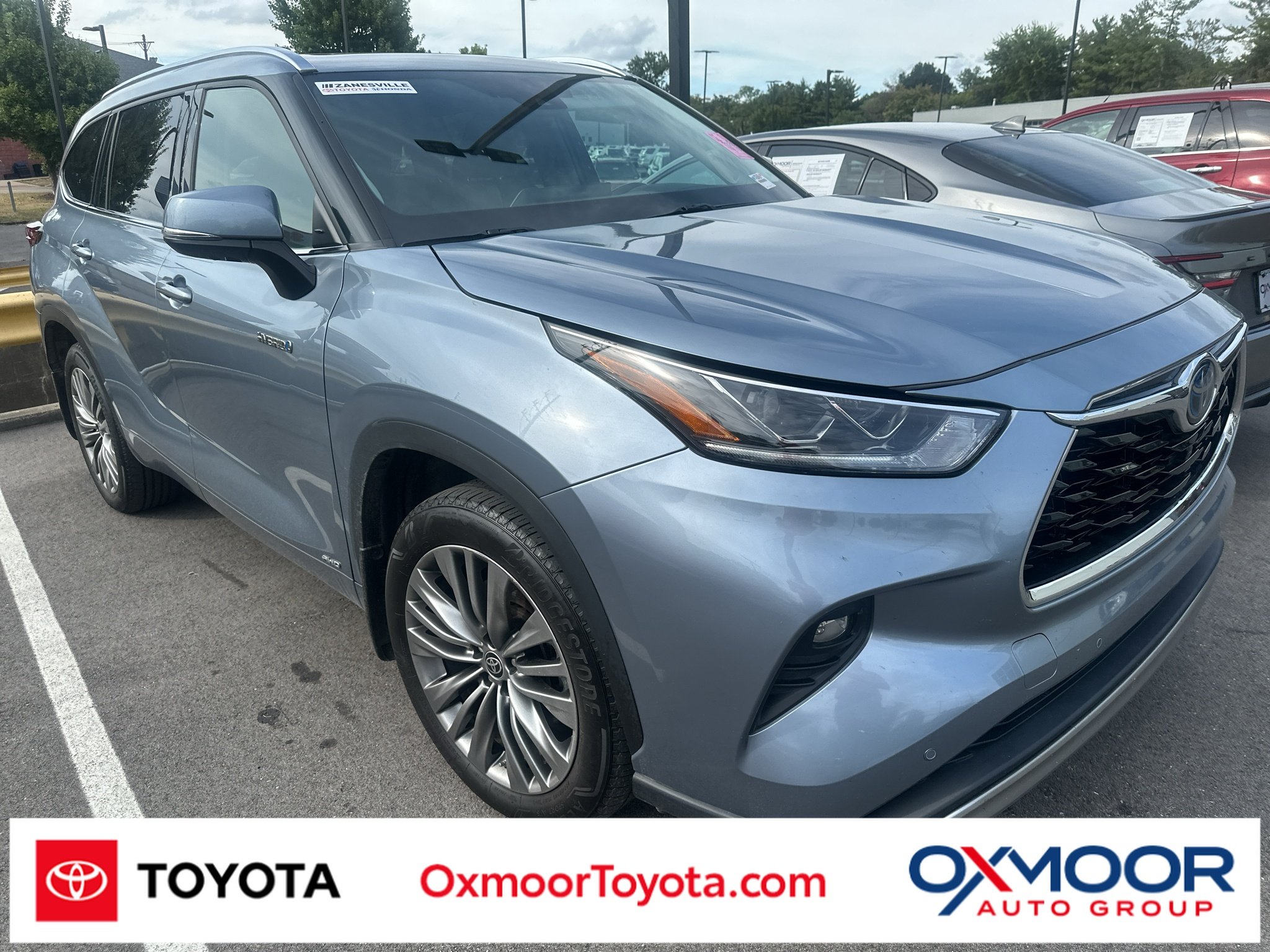 Used 2020 Moon Dust Toyota Hybrid Platinum image 1