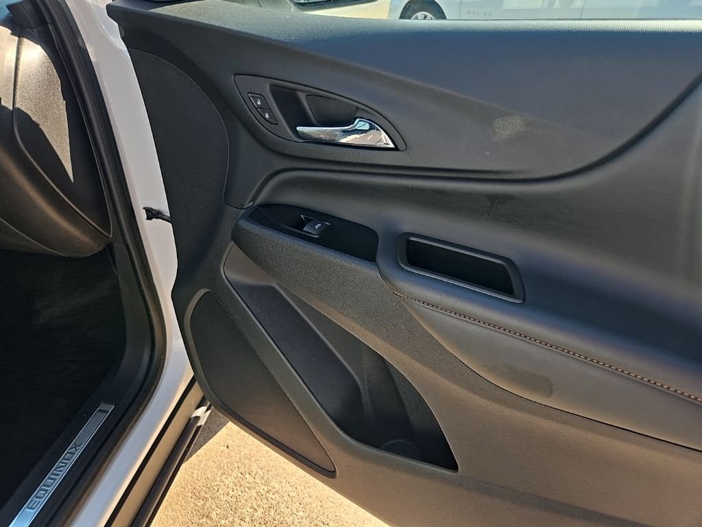 Used 2023 White Chevrolet Premier image 72