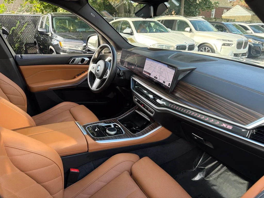 Used 2025 Gray BMW xDrive40i image 20