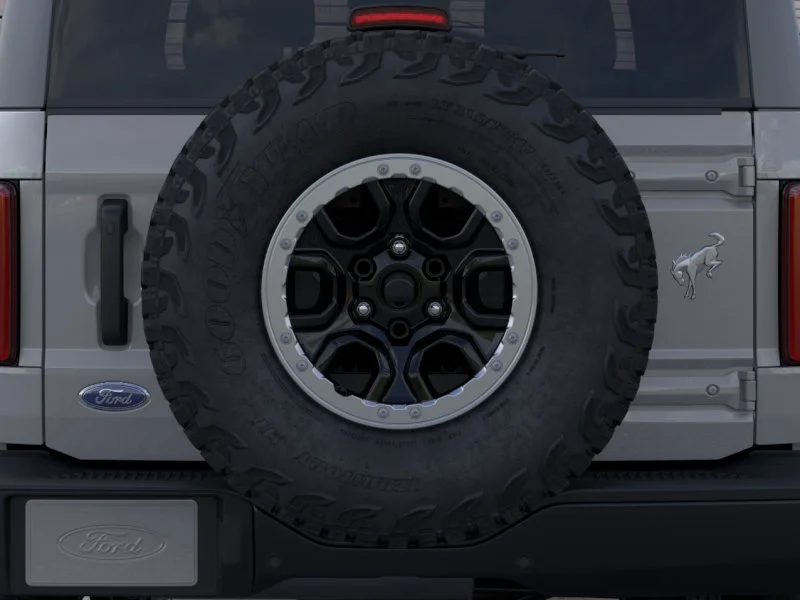 New 2026 Avalanche Gray Ford Badlands® image 24