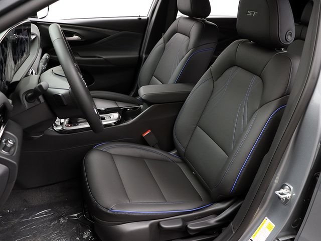 2026 Buick Envista Sport Touring - Photo 10