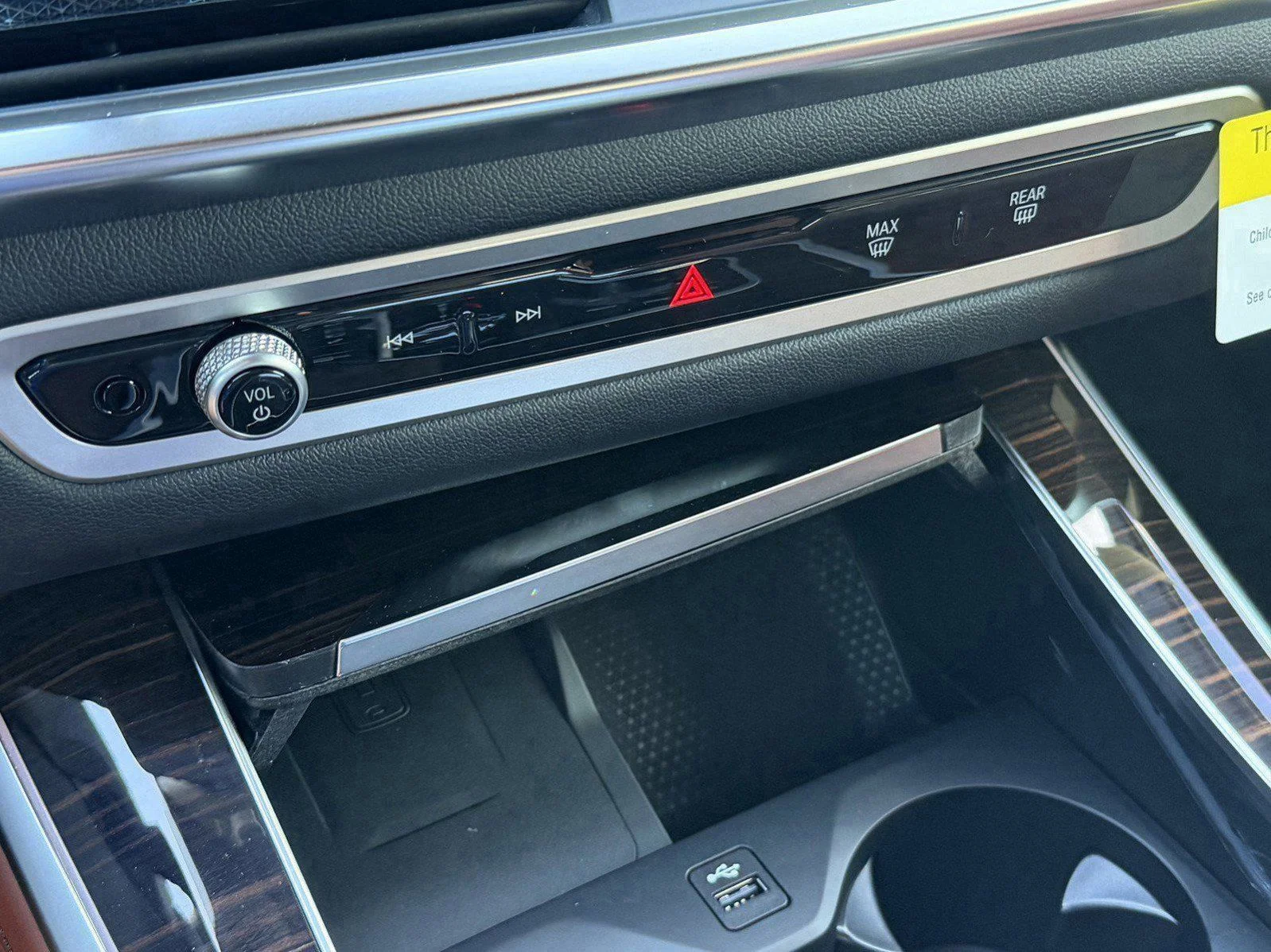 2026 BMW 3 Series 330i - Photo 33