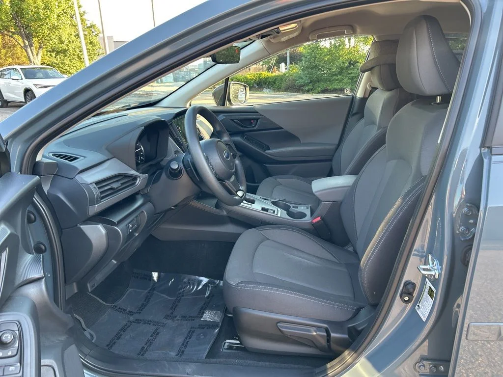 Used 2025 Blue Subaru Premium image 18