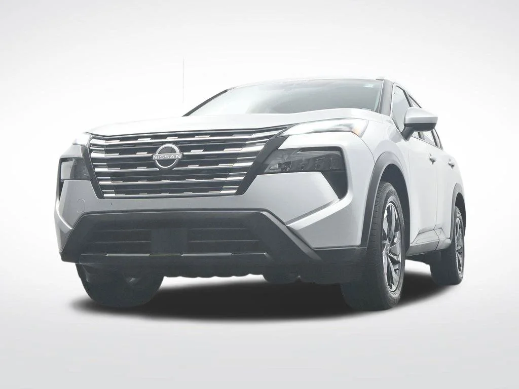 Certified Used 2025 Brilliant Silver Metallic Nissan SV image 40