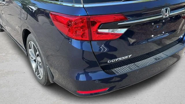 Used 2023 Blue Honda Touring image 37