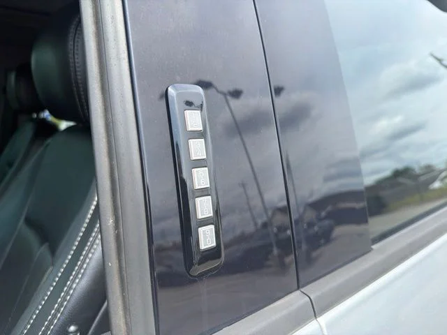 Used 2019 Silver Ford Lariat image 10