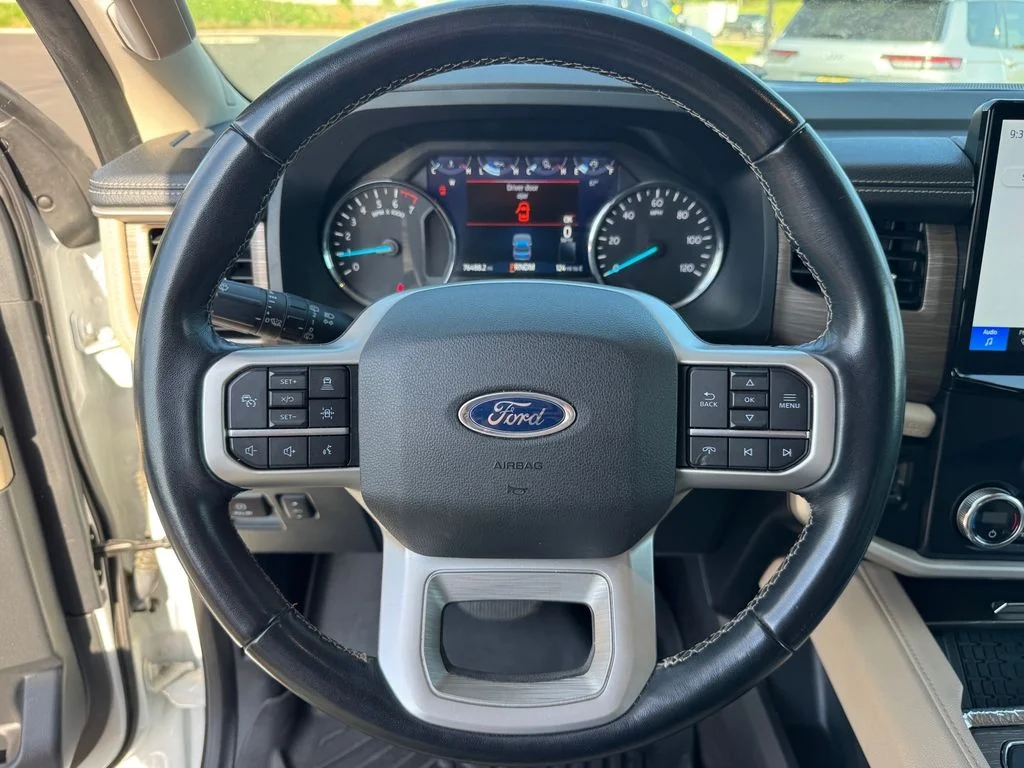 Used 2023 White Ford Limited image 20