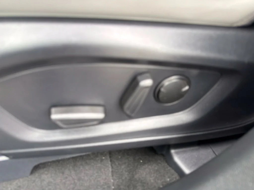 New 2026 Carbonized Gray Metallic Ford Active image 17