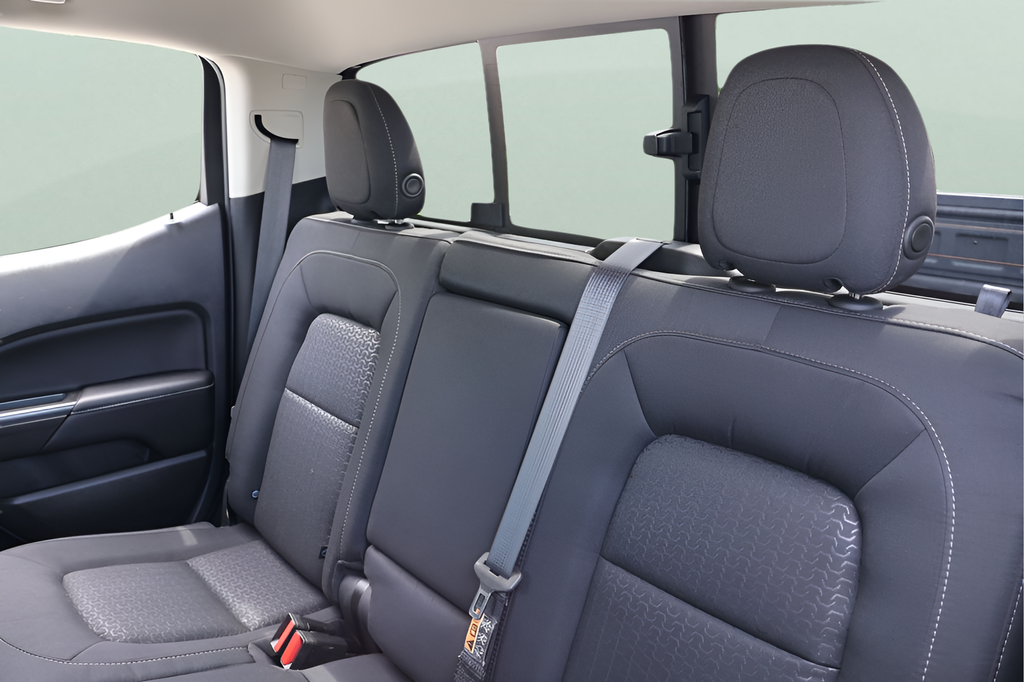 Used 2022 Black GMC Elevation image 15
