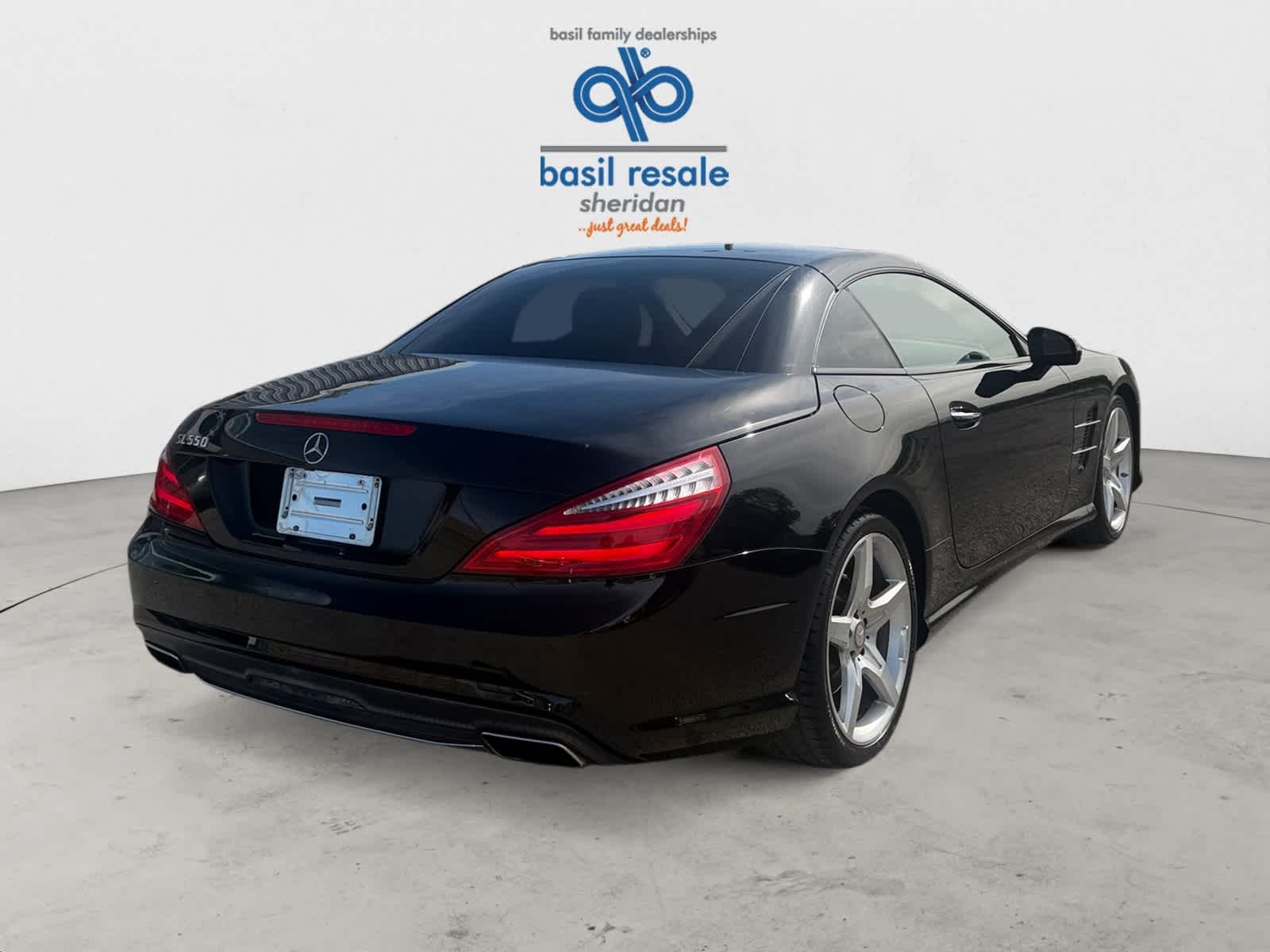 Used 2013 Obsidian Black Metallic Mercedes-Benz SL 550 image 6