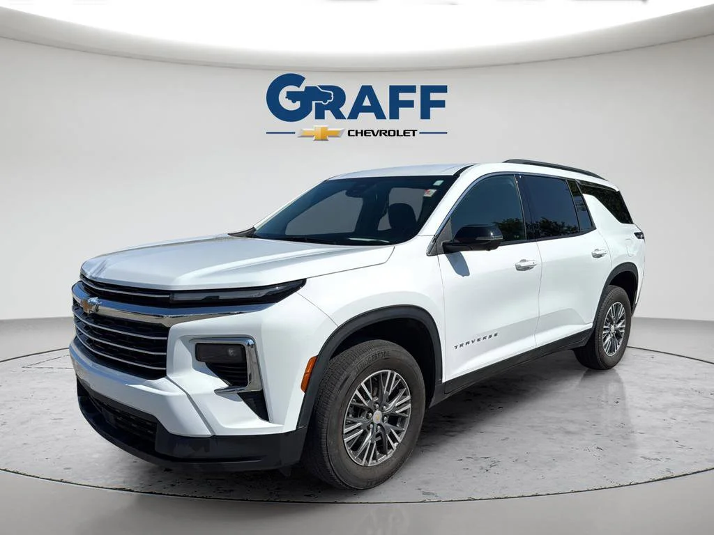 2024 Chevrolet Traverse FWD LT's photo