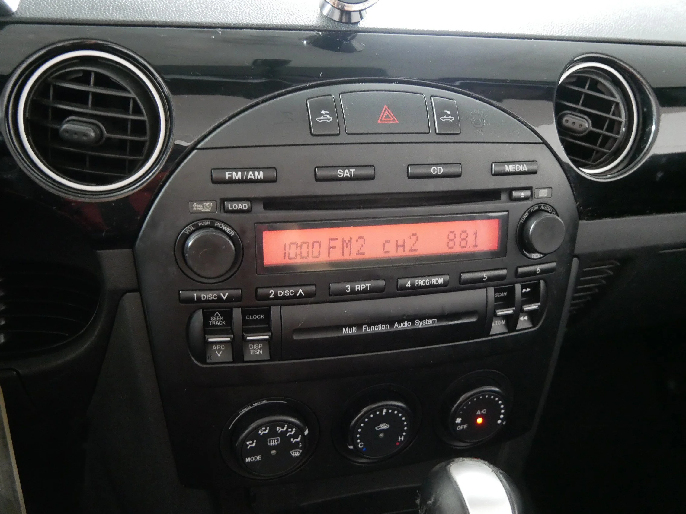 Used 2008 Brilliant Black Mazda Touring image 22