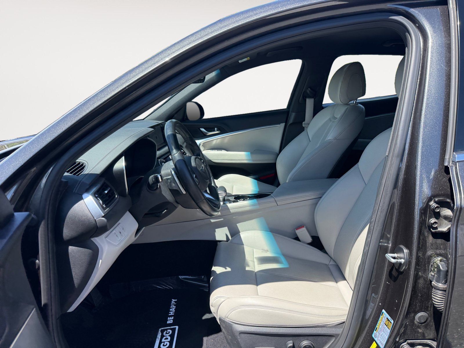 Used 2022 Gray Genesis 2.0T image 10
