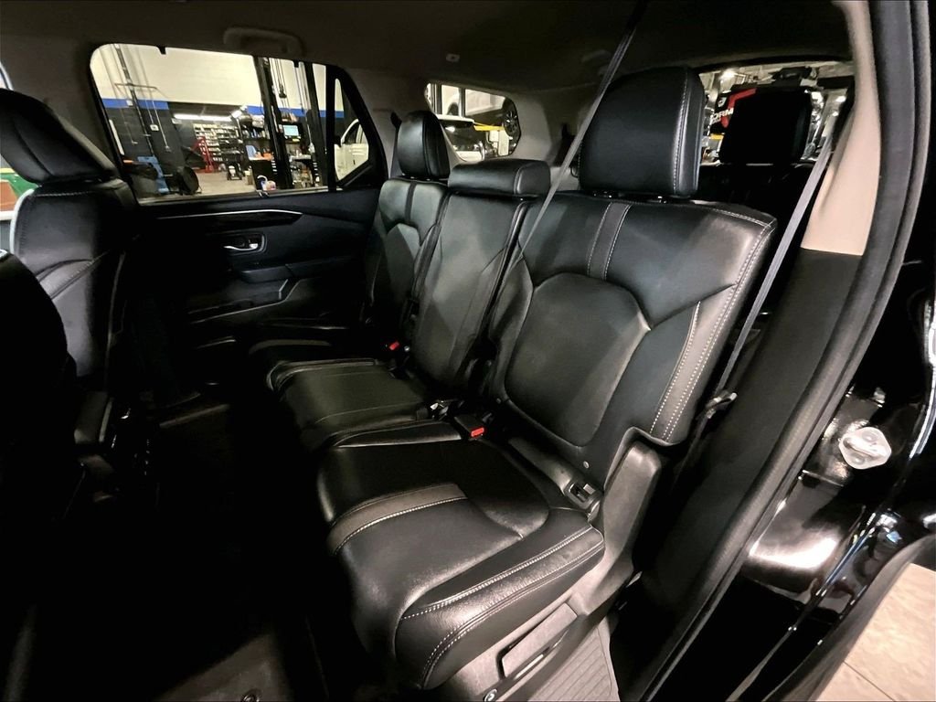 Used 2025 Black Honda EX-L image 15