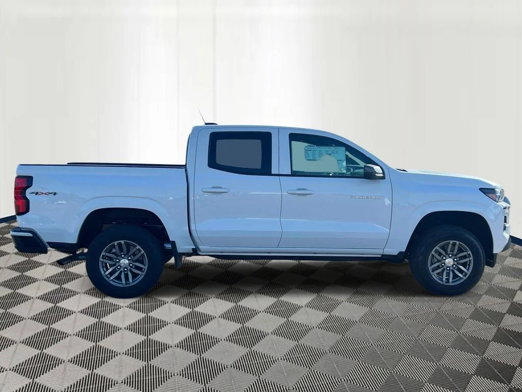 New 2026 Summit White Chevrolet LT image 6
