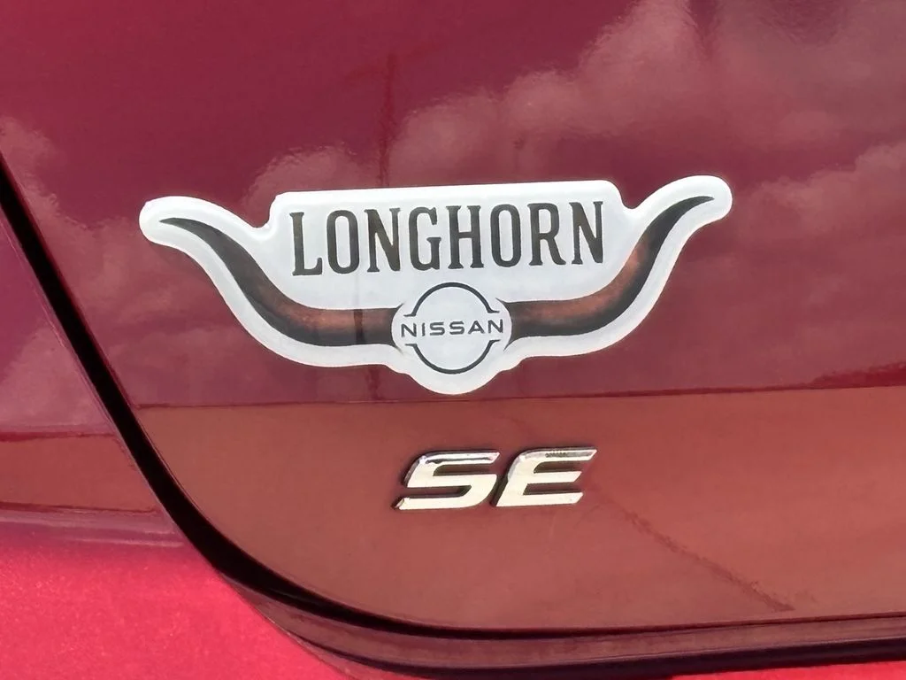 Used 2020 Red Hyundai SE image 15