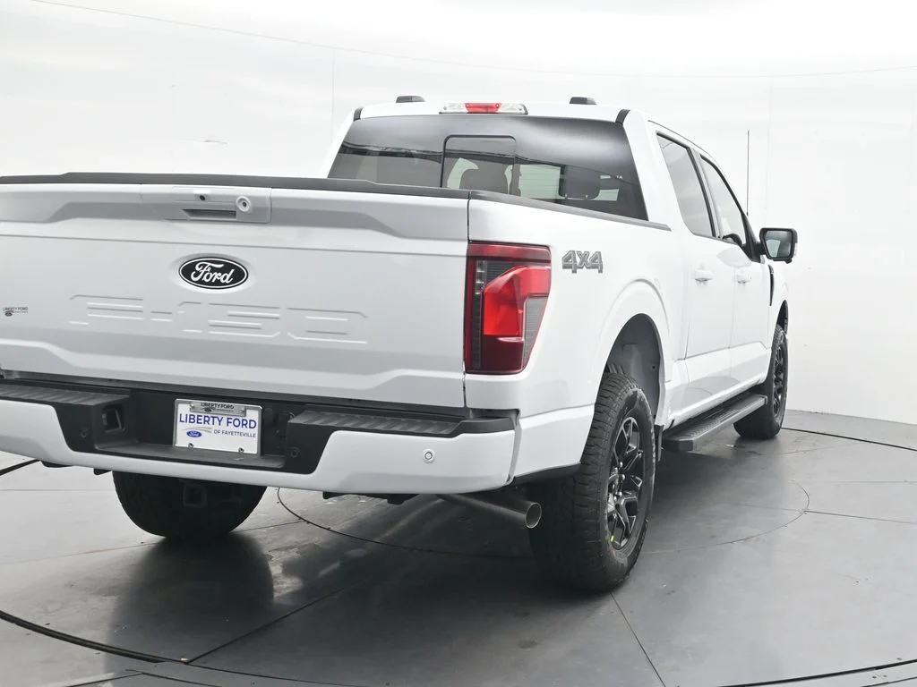 New 2026 Oxford White Ford XLT image 8