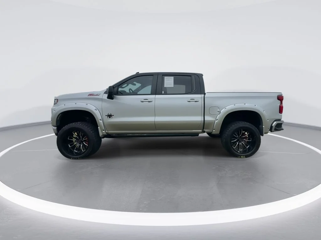 Used 2020 Silver Chevrolet RST image 5