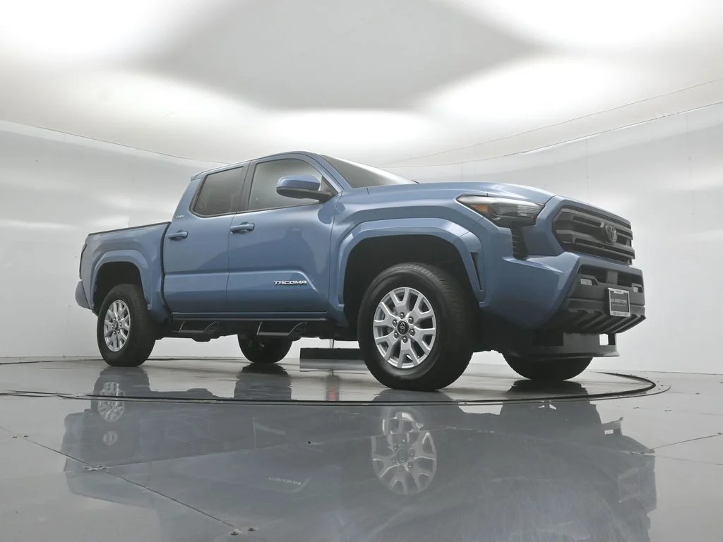 Used 2026 Blue Toyota SR5 image 42