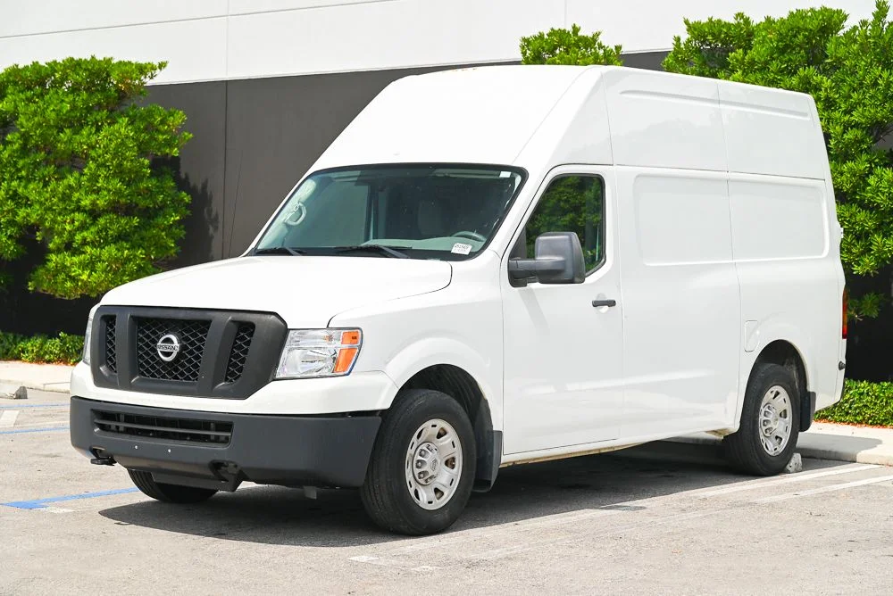 Used 2021 White Nissan SV image 1