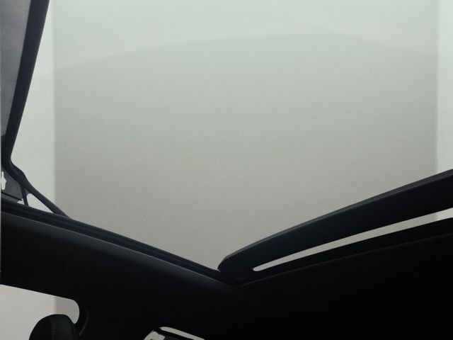 Used 2025  Audi 2.0T Prestige image 8